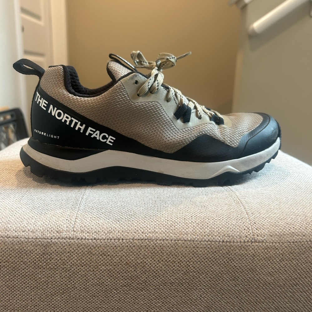 The North Face FUTURELIGHT Hiking shoes- men size 8.5